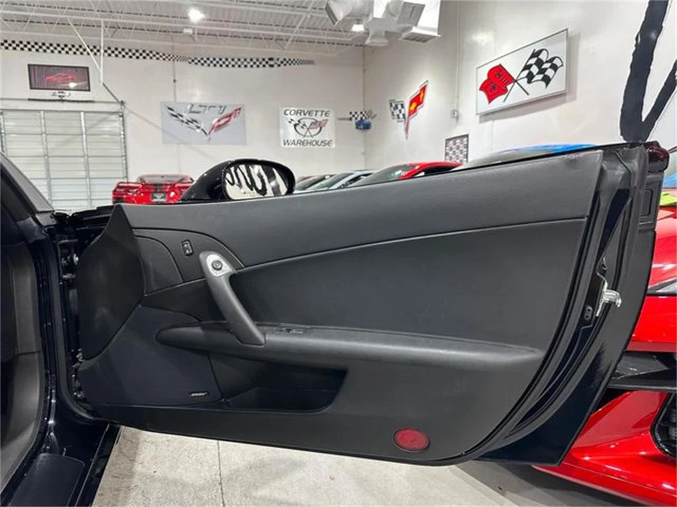 2005 Chevrolet Corvette C6 - Image 12 of 30
