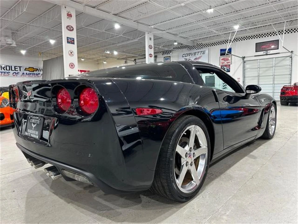 2005 Chevrolet Corvette C6 - Image 2 of 30