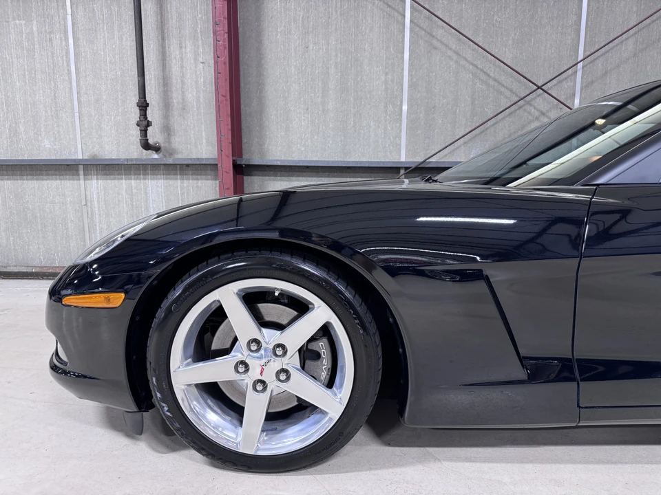 2005 Chevrolet Corvette C6 - Image 9 of 31