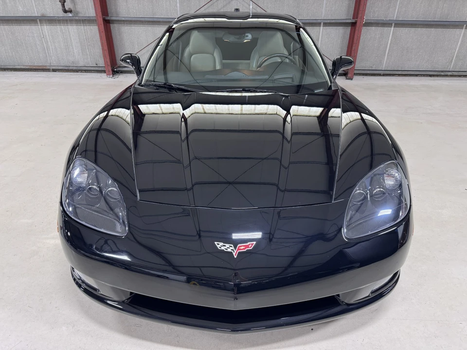2005 Chevrolet Corvette C6 - Image 14 of 31