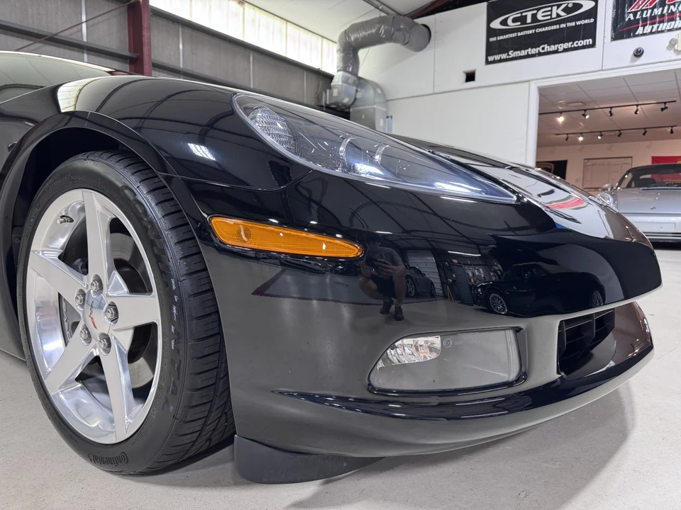 2005 Chevrolet Corvette C6 - Image 18 of 31