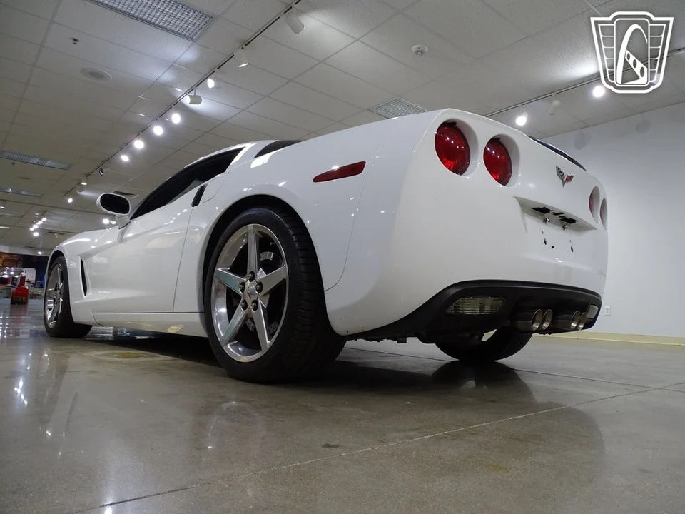 2005 Chevrolet Corvette C6 - Image 11 of 12