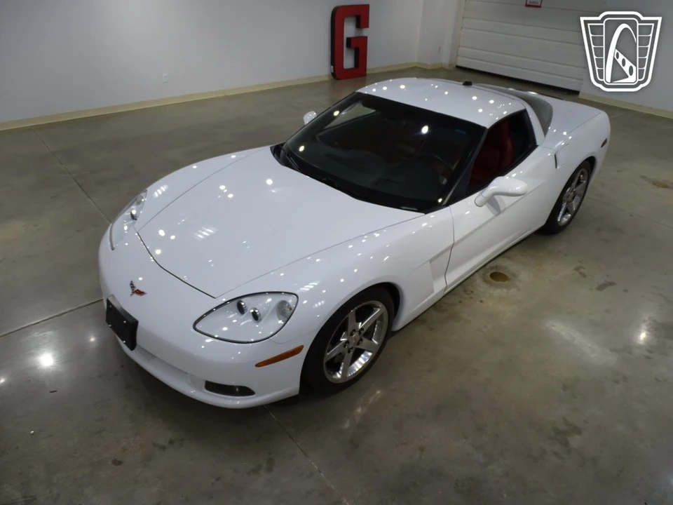 2005 Chevrolet Corvette C6 - Image 3 of 12