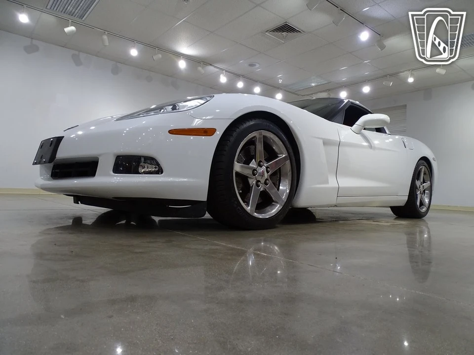 2005 Chevrolet Corvette C6 - Image 5 of 12