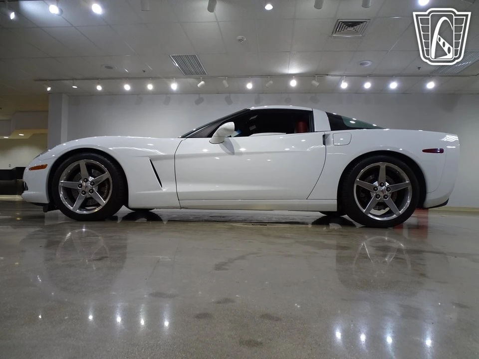 2005 Chevrolet Corvette C6 - Image 8 of 12