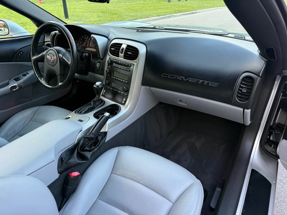 2005 Chevrolet Corvette C6 - Image 17 of 31