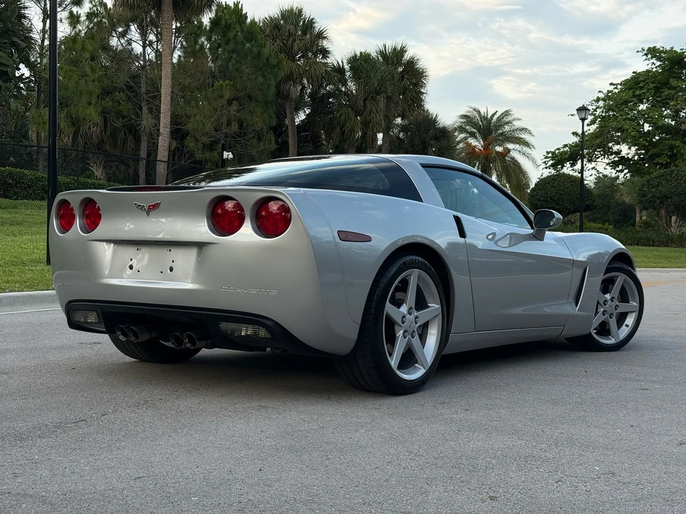 2005 Chevrolet Corvette C6 - Image 3 of 31