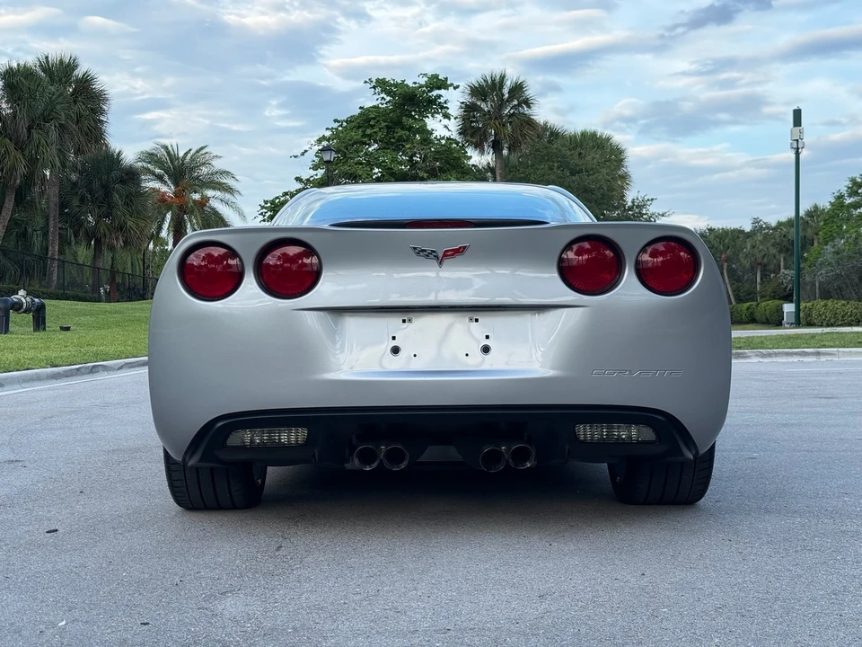 2005 Chevrolet Corvette C6 - Image 9 of 31