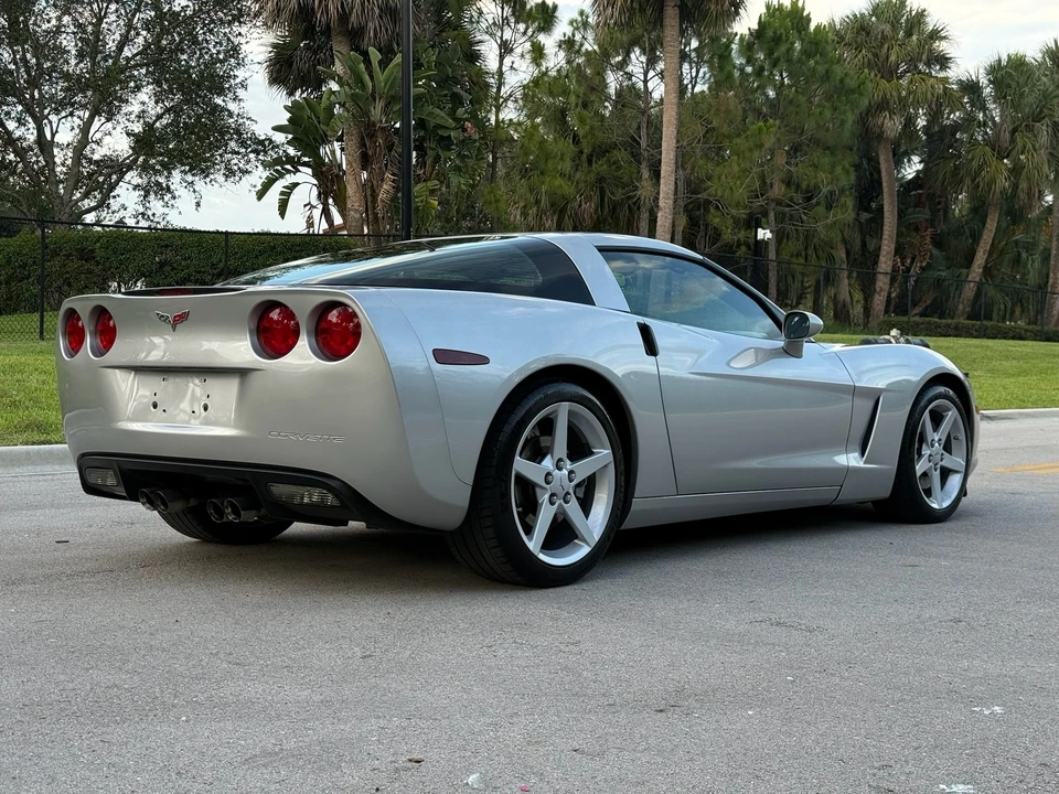 2005 Chevrolet Corvette C6 - Image 10 of 31