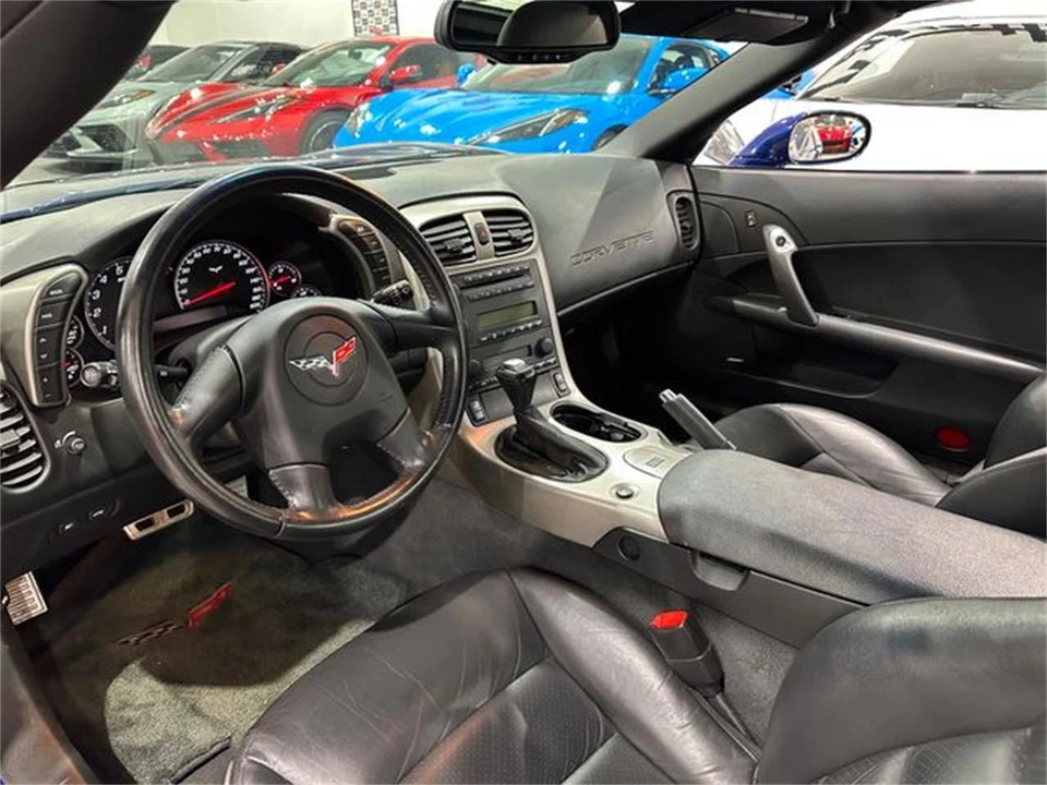 2005 Chevrolet Corvette C6 - Image 13 of 30