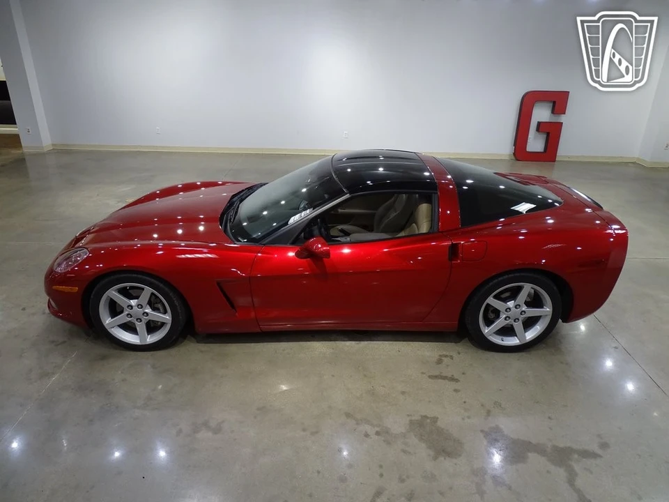 2005 Chevrolet Corvette C6 - Image 6 of 12