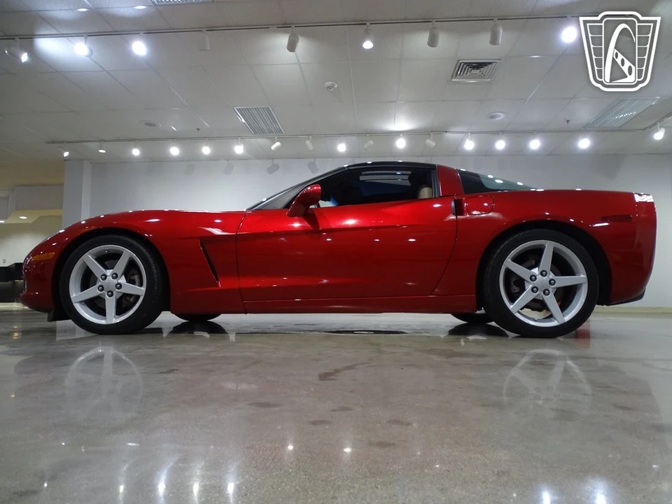 2005 Chevrolet Corvette C6 - Image 8 of 12