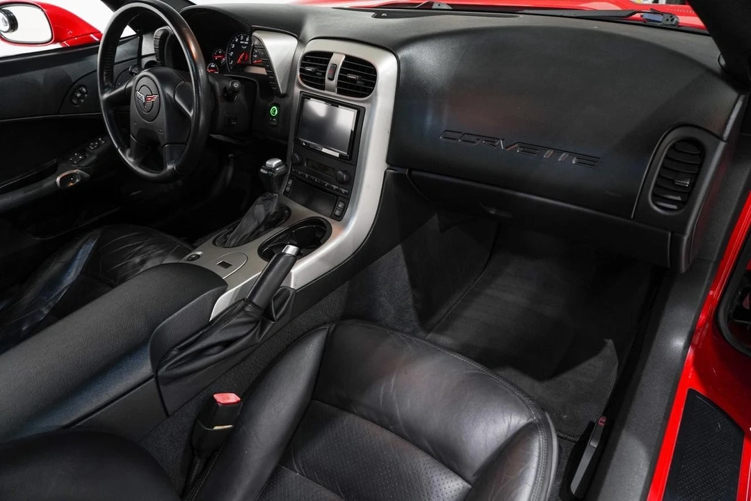2005 Chevrolet Corvette C6 - Image 15 of 21