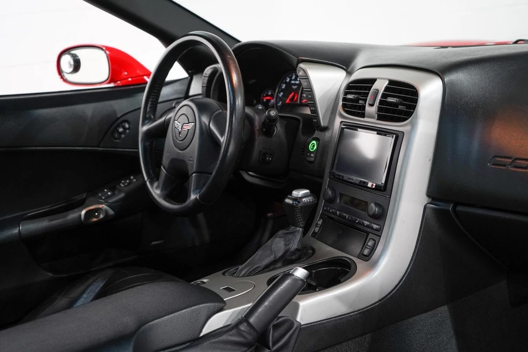 2005 Chevrolet Corvette C6 - Image 16 of 21