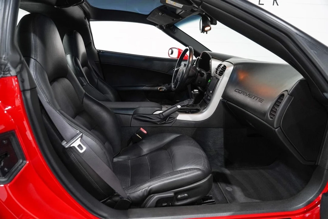 2005 Chevrolet Corvette C6 - Image 14 of 21