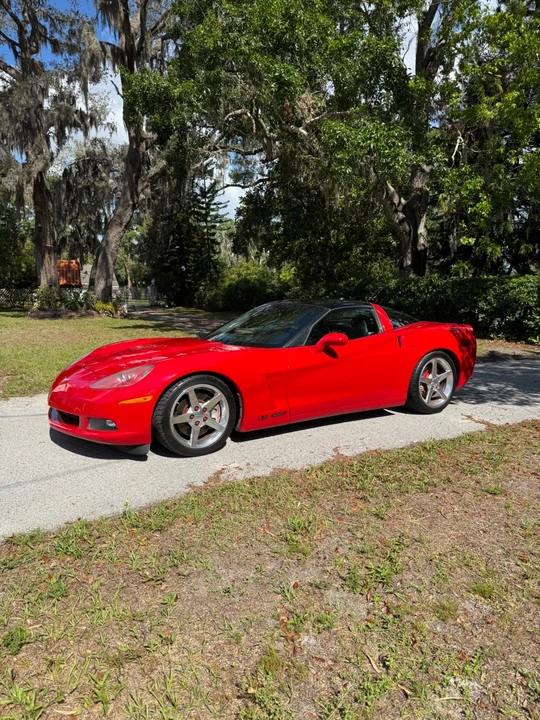 2005 Chevrolet Corvette C6 - Image 2 of 17