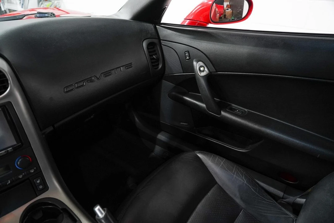 2005 Chevrolet Corvette C6 - Image 13 of 21