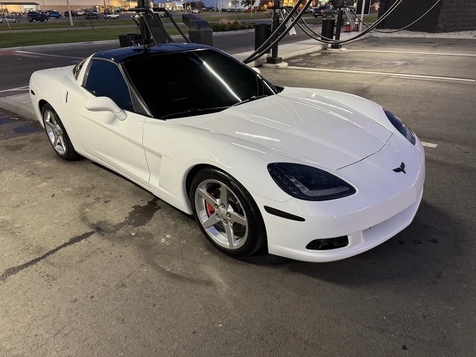 2005 Chevrolet Corvette C6 - Image 8 of 15