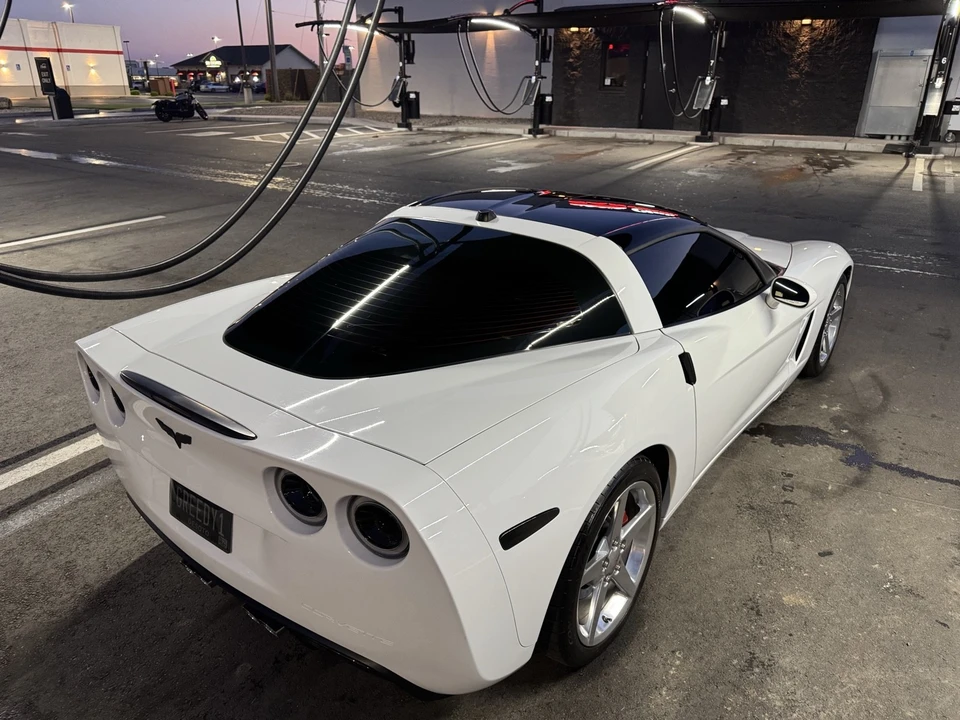 2005 Chevrolet Corvette C6 - Image 5 of 15