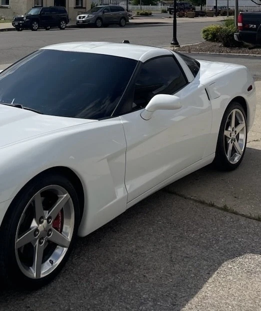 2005 Chevrolet Corvette C6 - Image 3 of 15