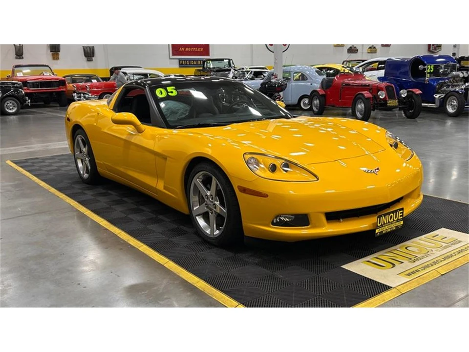 2005 Chevrolet Corvette C6 - Image 2 of 10