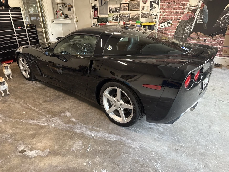 2005 Chevrolet Corvette C6 - Image 2 of 16