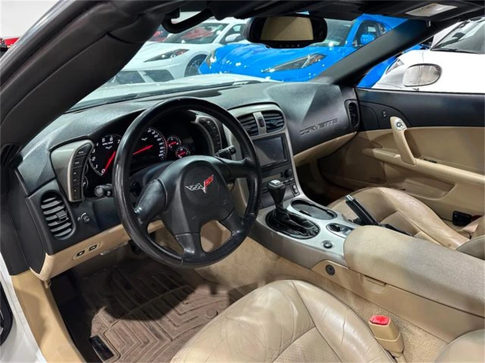 2005 Chevrolet Corvette C6 - Image 11 of 30