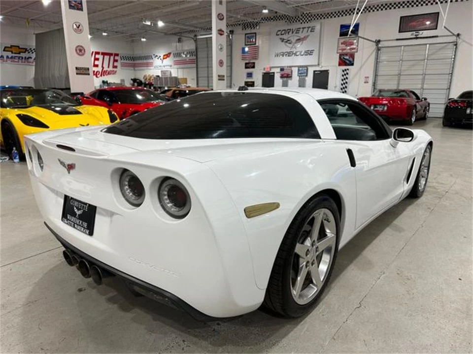 2005 Chevrolet Corvette C6 - Image 17 of 30