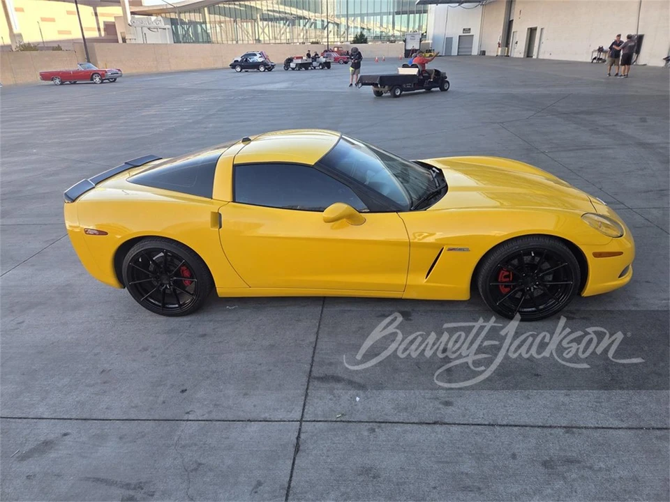 2005 Chevrolet Corvette C6 - Image 2 of 6