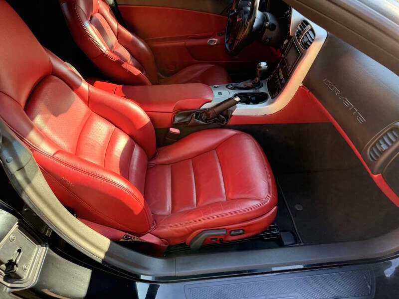 2005 Chevrolet Corvette C6 - Image 11 of 16