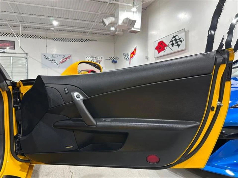 2005 Chevrolet Corvette C6 - Image 14 of 28