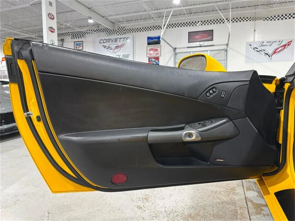 2005 Chevrolet Corvette C6 - Image 13 of 28