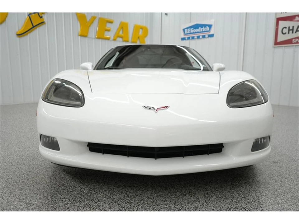 2005 Chevrolet Corvette C6 - Image 28 of 31