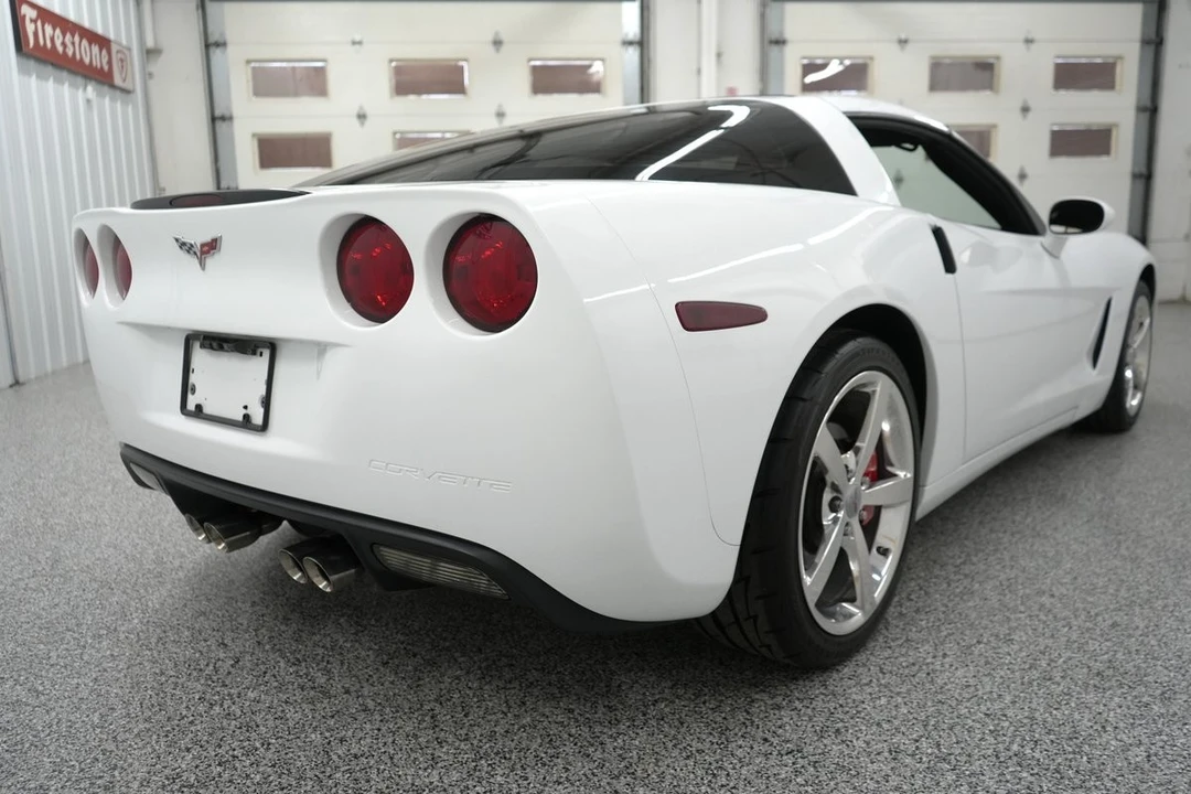 2005 Chevrolet Corvette C6 - Image 17 of 31