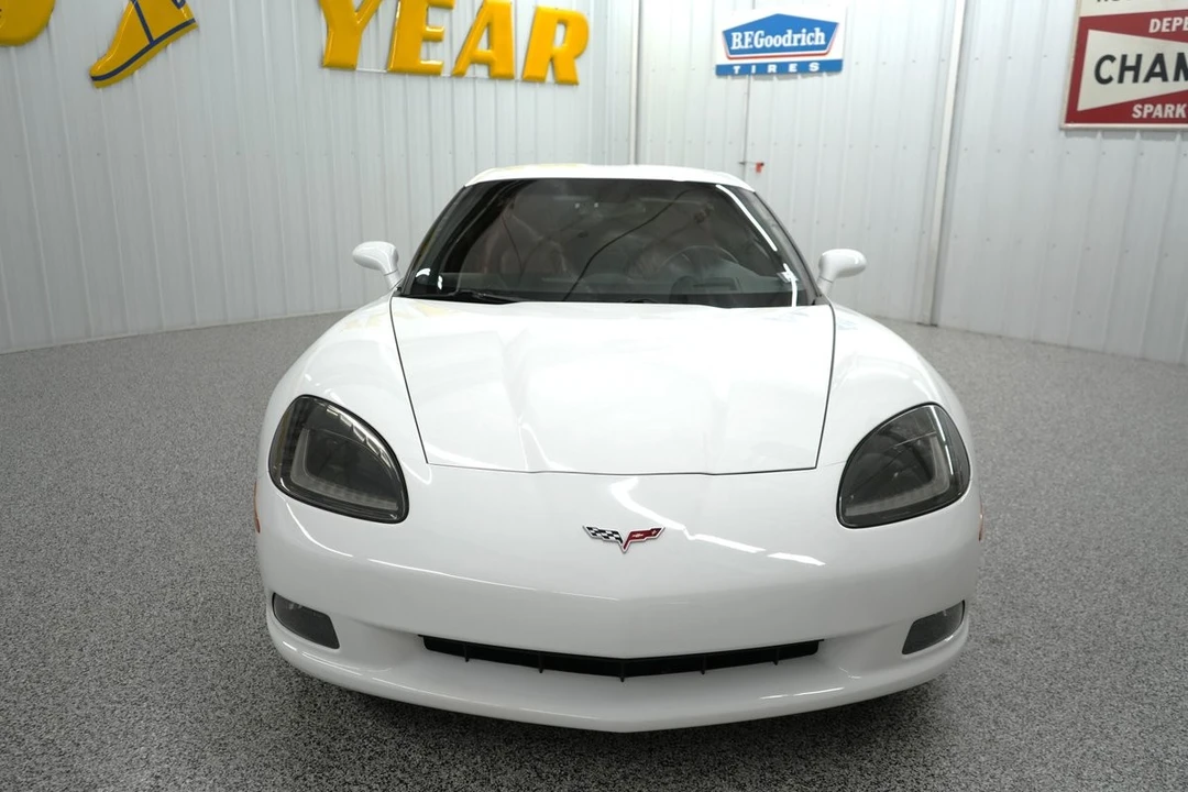 2005 Chevrolet Corvette C6 - Image 28 of 31