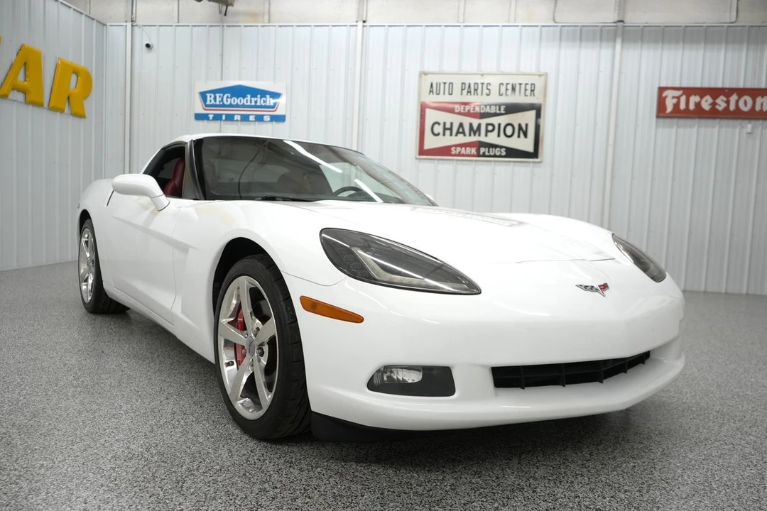 2005 Chevrolet Corvette C6 - Image 23 of 31
