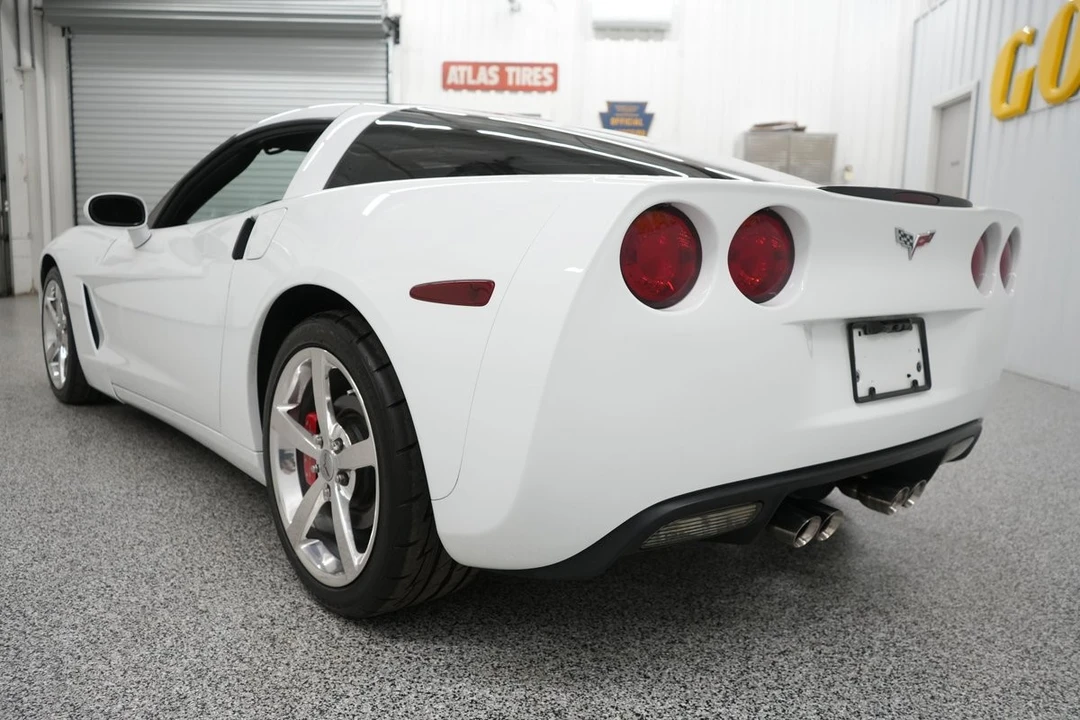 2005 Chevrolet Corvette C6 - Image 8 of 31