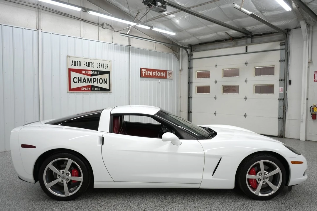 2005 Chevrolet Corvette C6 - Image 18 of 31