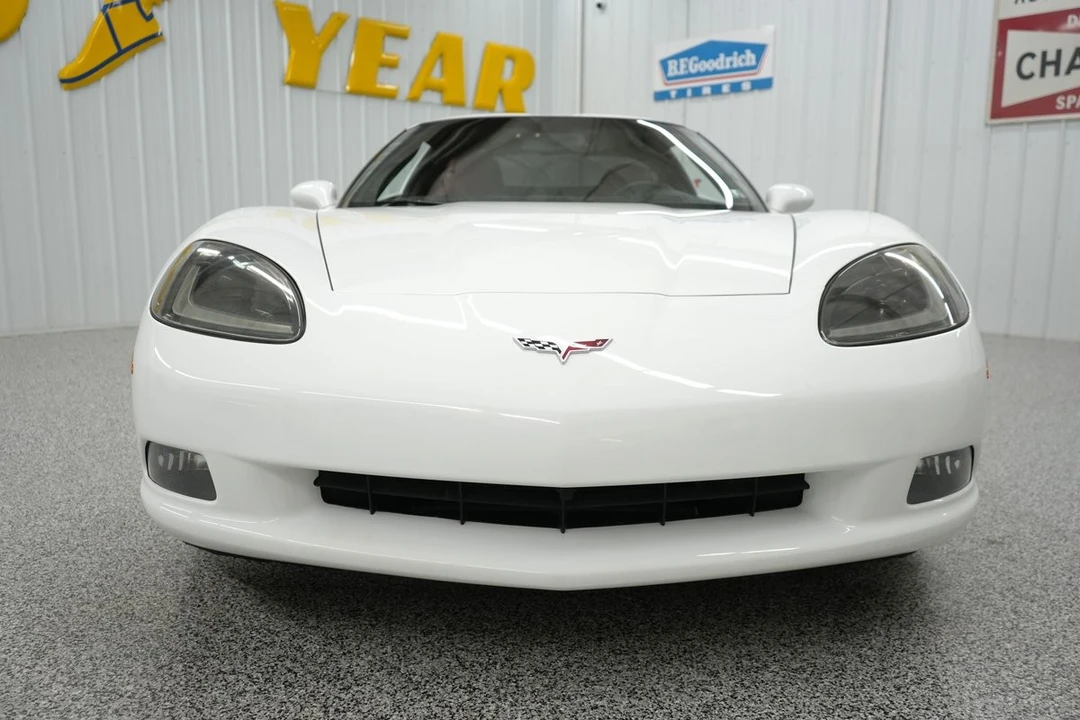 2005 Chevrolet Corvette C6 - Image 29 of 31