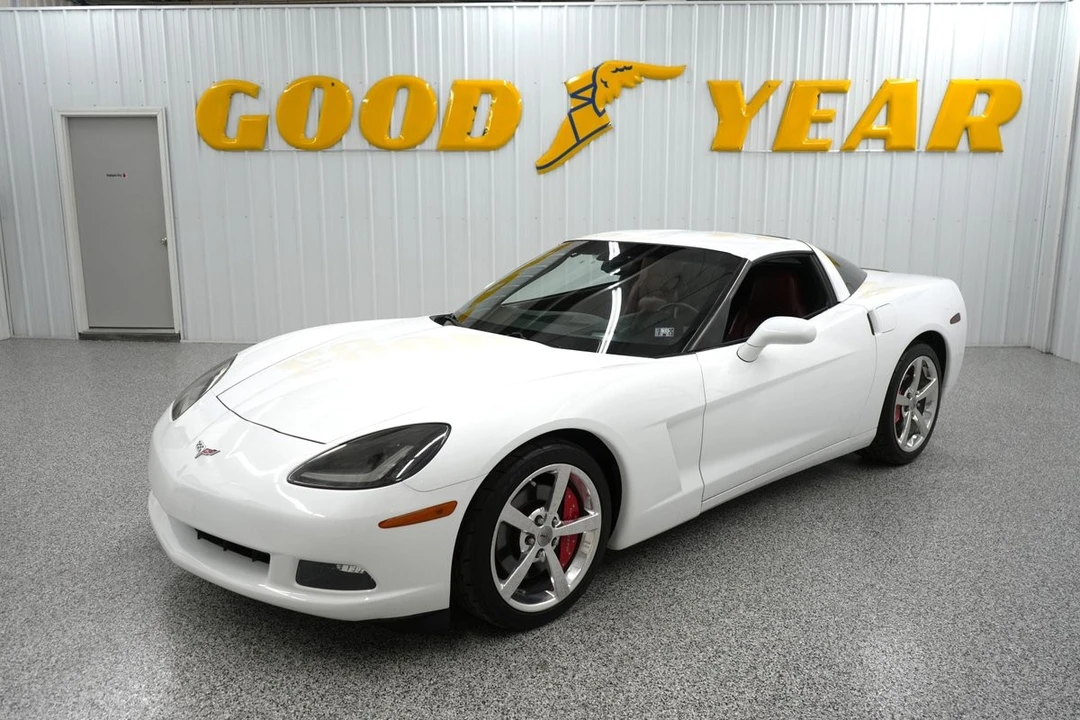 2005 Chevrolet Corvette C6 - Image 3 of 31