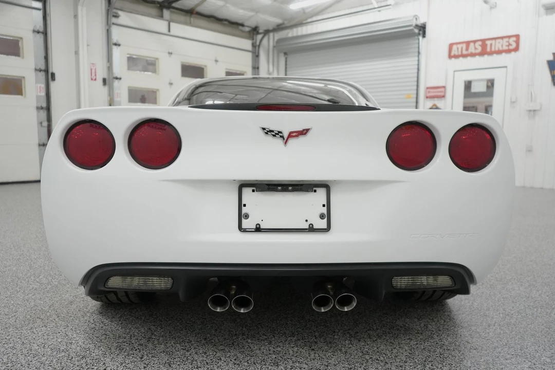 2005 Chevrolet Corvette C6 - Image 13 of 31