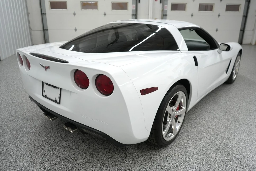 2005 Chevrolet Corvette C6 - Image 16 of 31