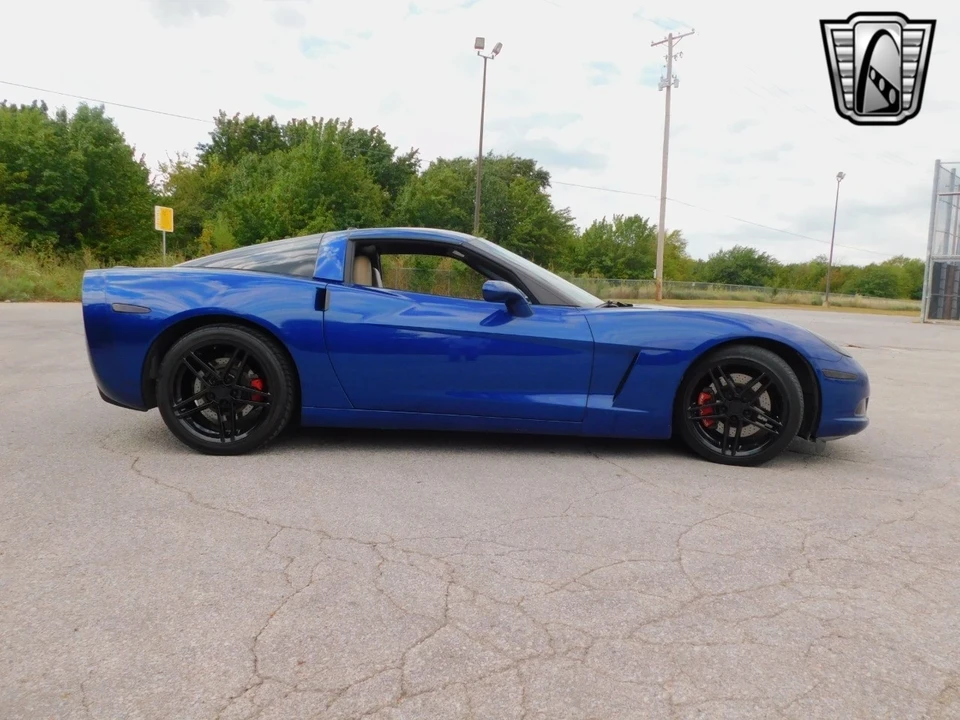 2005 Chevrolet Corvette C6 - Image 8 of 21