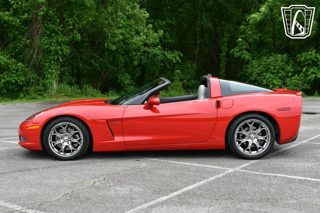 2005 Chevrolet Corvette C6 - Image 8 of 12