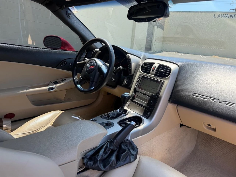 2005 Chevrolet Corvette C6 - Image 18 of 19