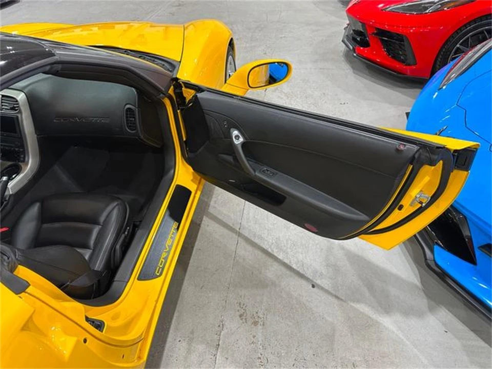 2005 Chevrolet Corvette C6 - Image 15 of 30
