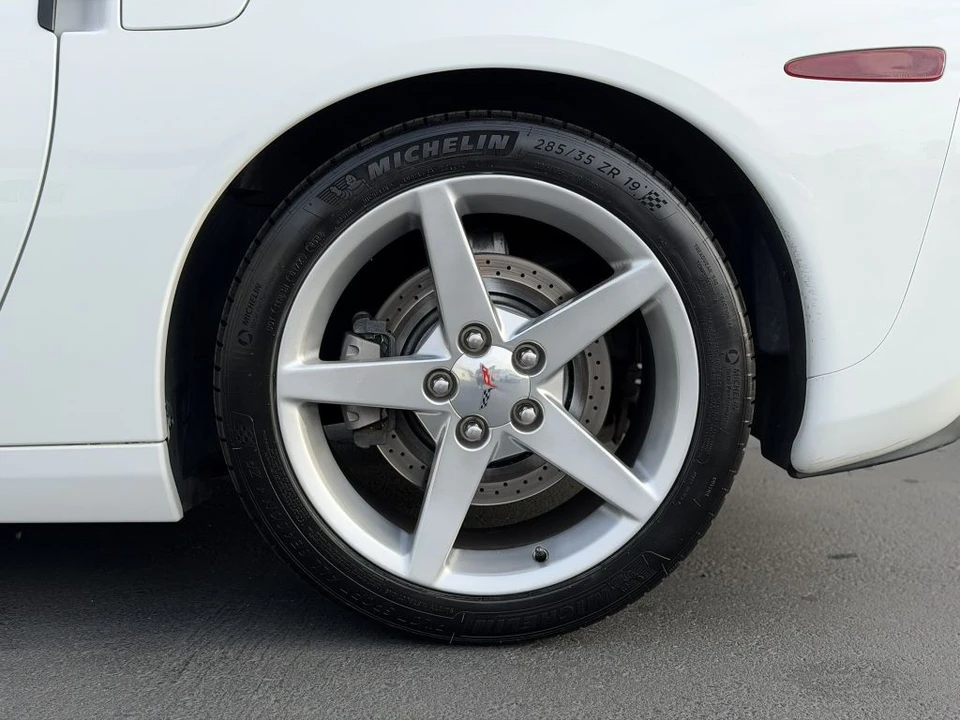 2005 Chevrolet Corvette C6 - Image 18 of 21