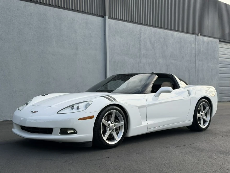 2005 Chevrolet Corvette C6 - Image 13 of 21