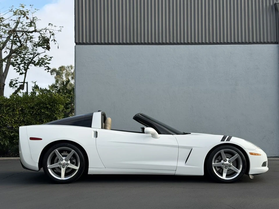 2005 Chevrolet Corvette C6 - Image 4 of 21