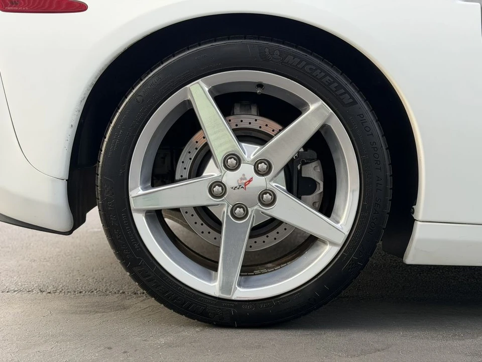 2005 Chevrolet Corvette C6 - Image 19 of 21
